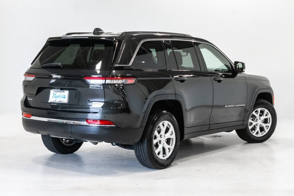 Used 2023 Jeep Grand Cherokee Limited AWD/4WD image 30