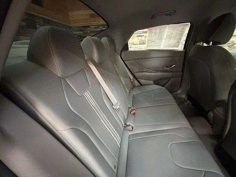 Used 2022 Hyundai Elantra SEL w/ Convenience Package image 31