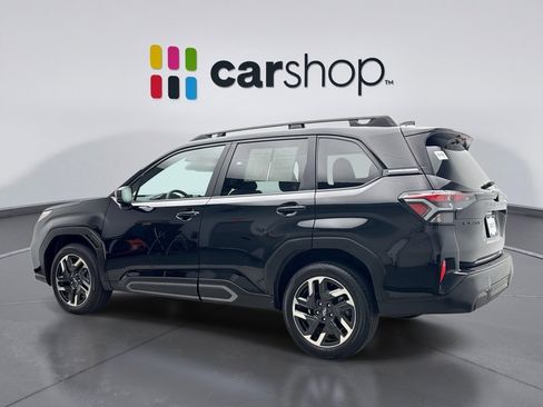 Used 2025 Subaru Forester Limited AWD/4WD image 3