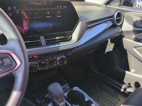 New 2025 Chevrolet Trax ACTIV w/ Driver Confidence Package image 13