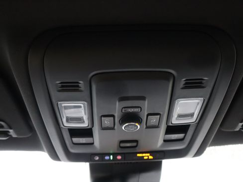 Used 2025 Chevrolet Suburban RST w/ Comfort Package AWD/4WD image 31