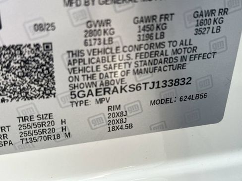 Used 2026 Buick Enclave Preferred FWD image 33