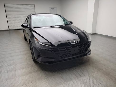 Used 2023 Hyundai Elantra SEL FWD image 14