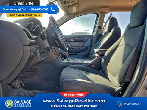Used 2014 Chevrolet Traverse LT image 9