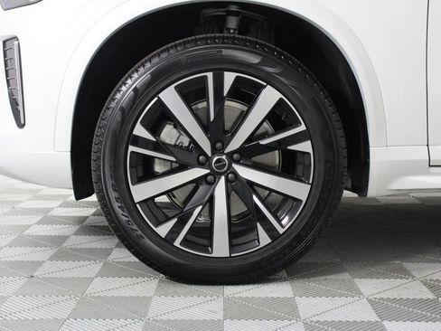 Certified 2026 Volvo XC90 B5 Core AWD/4WD image 28