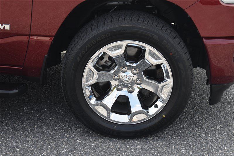 Used 2022 RAM 1500 Big Horn AWD/4WD image 3