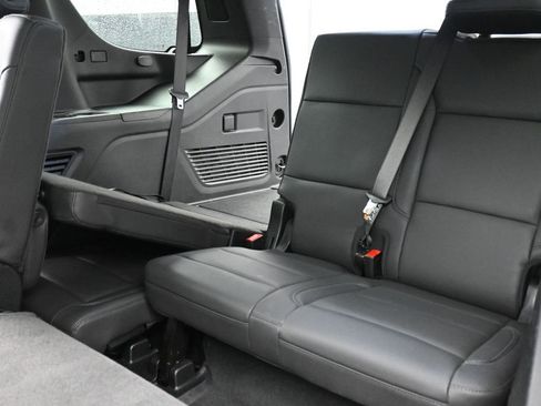 Used 2025 Chevrolet Tahoe LT image 22