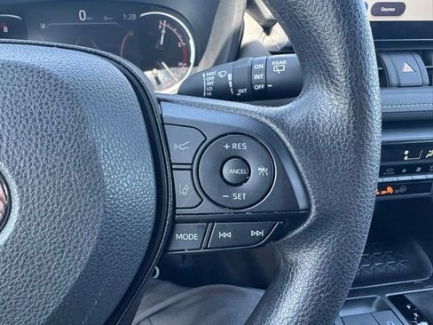 Used 2025 Toyota RAV4 XLE image 17