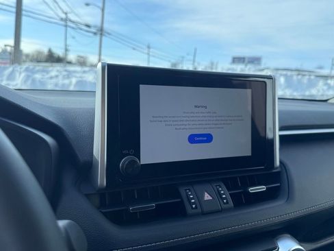 Used 2025 Toyota RAV4 XLE Premium image 20