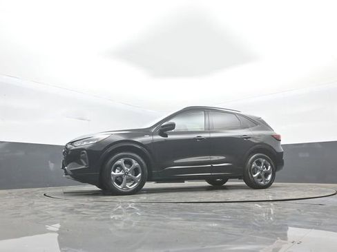Used 2023 Ford Escape ST-Line AWD/4WD image 28