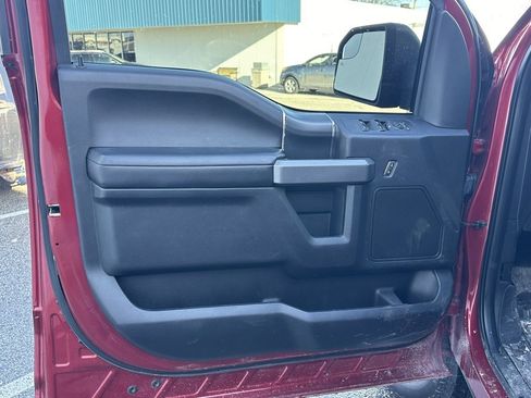 Used 2018 Ford F150 XLT w/ Equipment Group 302A Luxury image 10