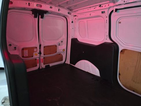 Used 2016 Ford Transit Connect XL image 28