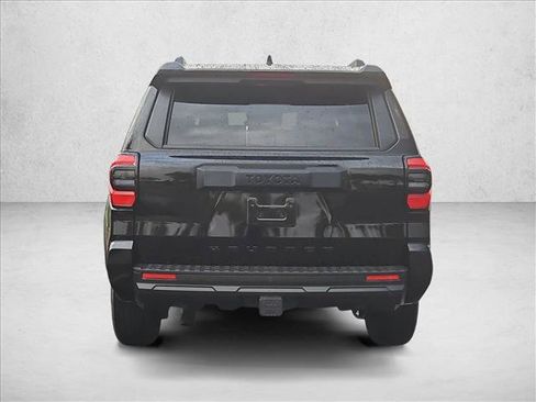 Used 2025 Toyota 4Runner SR5 AWD/4WD image 7