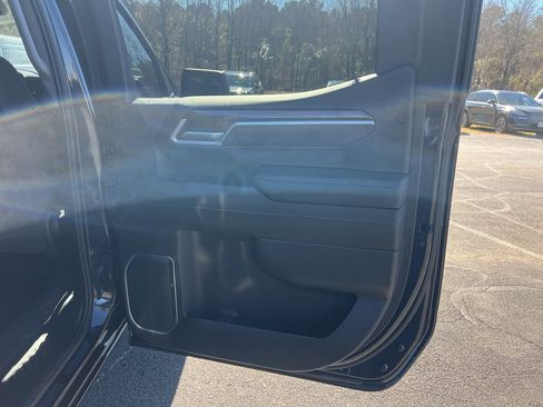 Used 2023 GMC Sierra 1500 Elevation image 25