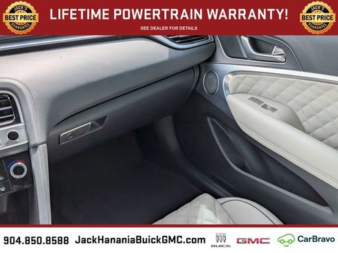 Used 2025 Genesis G70 3.3T Advanced w/ Sport Prestige Package AWD/4WD image 15