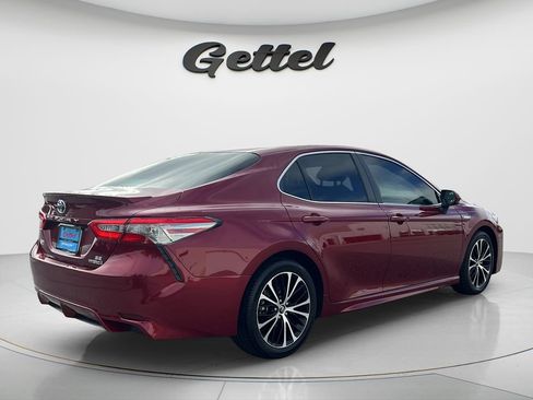 Used 2018 Toyota Camry SE FWD image 5