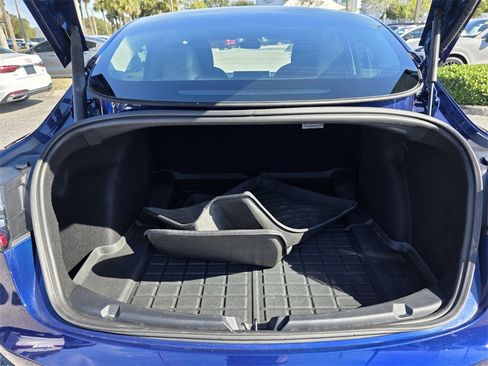 Used 2022 Tesla Model 3 image 17