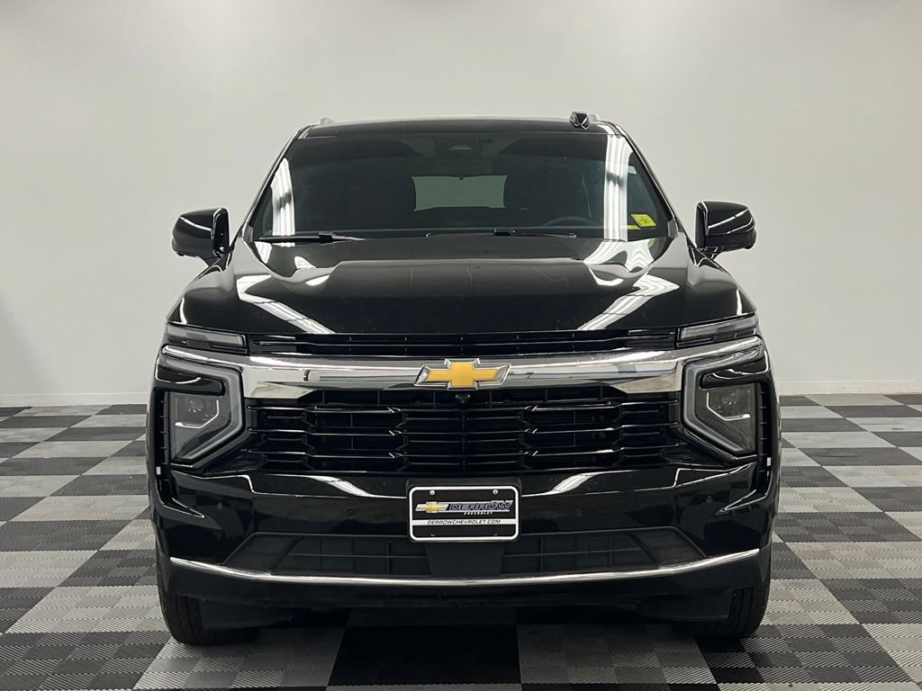Used 2026 Chevrolet Suburban LS AWD/4WD image 2