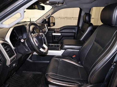 Certified 2019 Ford F250 Lariat w/ Lariat Ultimate Package image 15