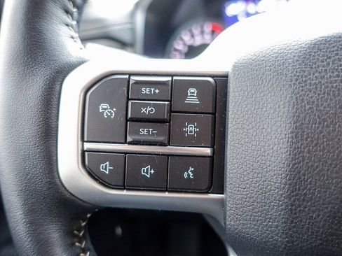 Used 2022 Ford Expedition Max XLT image 36