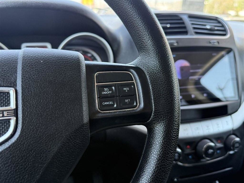 Used 2020 Dodge Journey SE FWD image 27