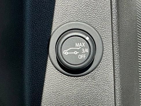 Used 2024 Chevrolet Equinox LT FWD image 14