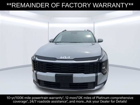 Certified 2026 Kia Sportage EX w/ EX Panorama Roof Package AWD/4WD image 4