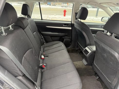Used 2011 Subaru Outback 2.5i image 10