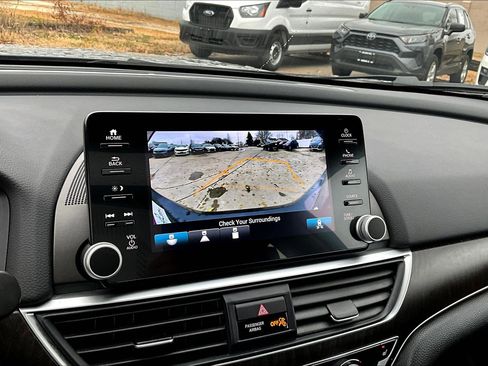 Used 2021 Honda Accord EX image 30