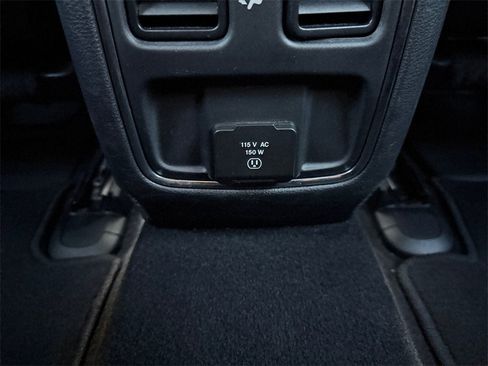 Used 2020 Jeep Grand Cherokee Altitude image 30