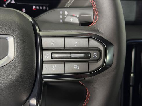 New 2026 GMC Yukon AT4 Ultimate w/ LPO, Floor Liner Package AWD/4WD image 31