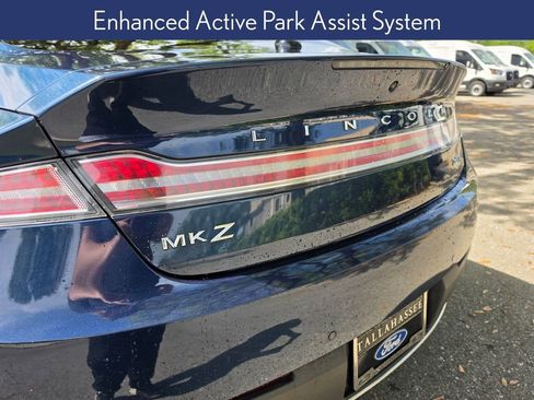 Used 2017 Lincoln MKZ Select w/ Technology Package image 16