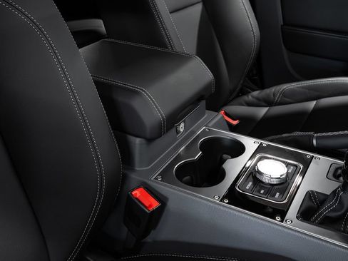 Used 2026 INEOS Grenadier AWD/4WD image 32