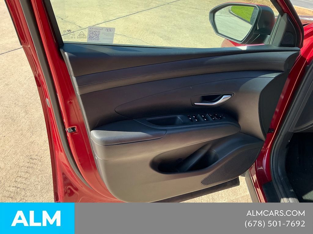 Used 2025 Hyundai Tucson SEL FWD image 10