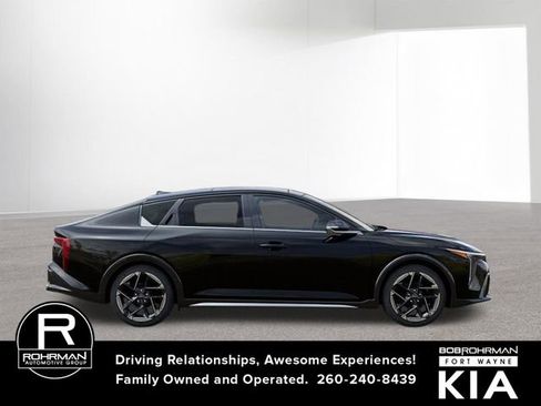 New 2026 Kia K4 GT-Line image 8
