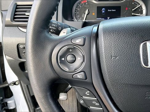 Used 2023 Honda Ridgeline RTL-E image 12