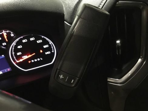 Used 2022 Chevrolet Silverado 1500 LT w/ Z71 Off-Road Package AWD/4WD image 41