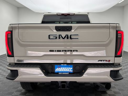 New 2026 GMC Sierra 2500 AT4 w/ AT4 Premium Plus Package AWD/4WD image 11