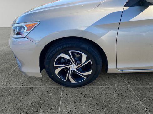 Used 2016 Honda Accord LX image 14