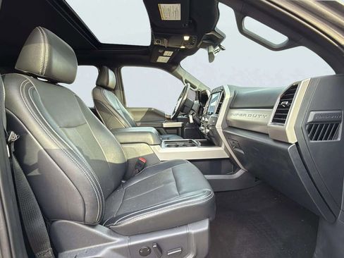 Used 2022 Ford F250 Lariat w/ FX4 Off-Road Package image 14