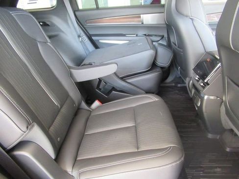 New 2026 Cadillac Vistiq Sport image 31