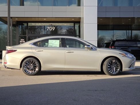 New 2025 Lexus ES 350 Luxury image 30