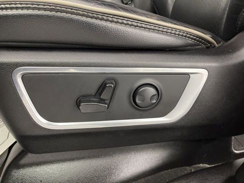 Used 2024 RAM 1500 Laramie image 38