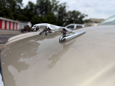 Used 2005 Jaguar XJ8 RWD image 15