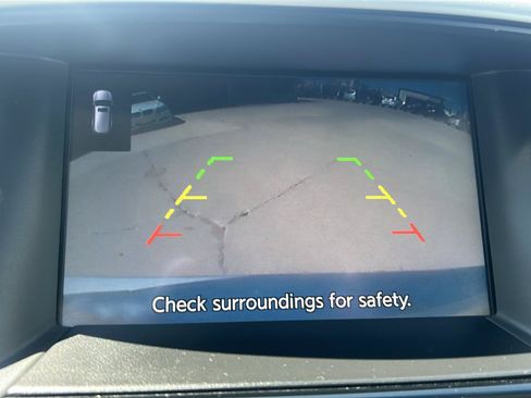 Used 2018 Nissan Pathfinder SV AWD/4WD image 22