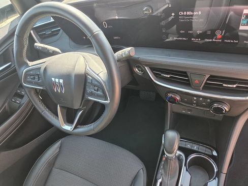 Used 2025 Buick Encore GX Preferred FWD image 31