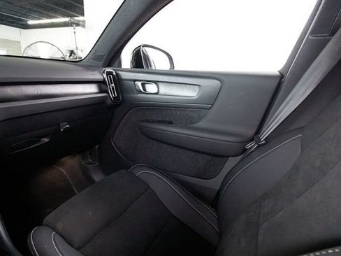 Used 2023 Volvo C40 P8 Recharge Plus AWD/4WD image 7