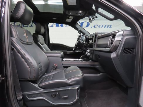 Used 2024 Ford F250 Platinum image 30