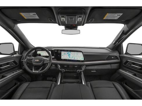 Used 2025 Chevrolet Tahoe LT RWD image 4