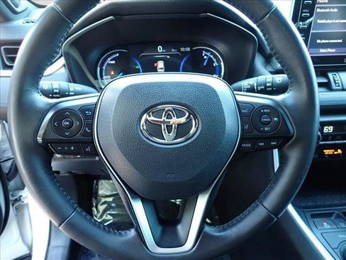 Used 2019 Toyota RAV4 XSE w/ XSE Weather Package AWD/4WD image 15